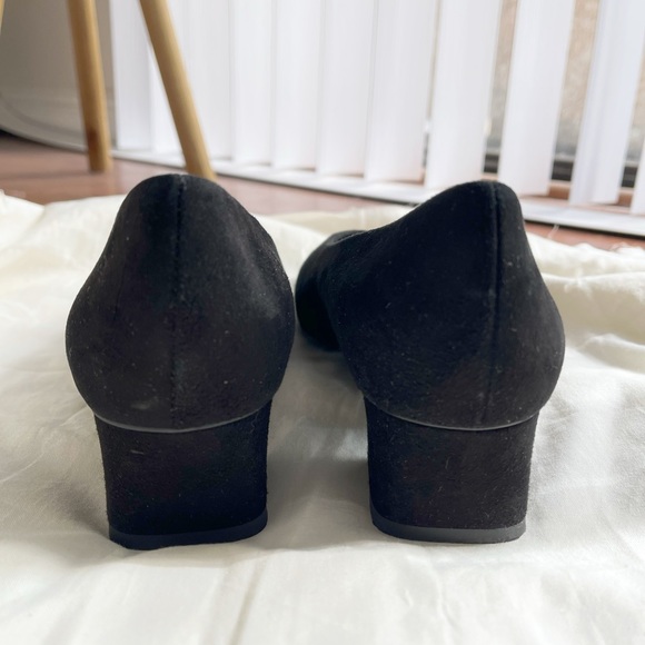 Everlane The V Black Suede Heels -see size note! - Picture 8 of 10